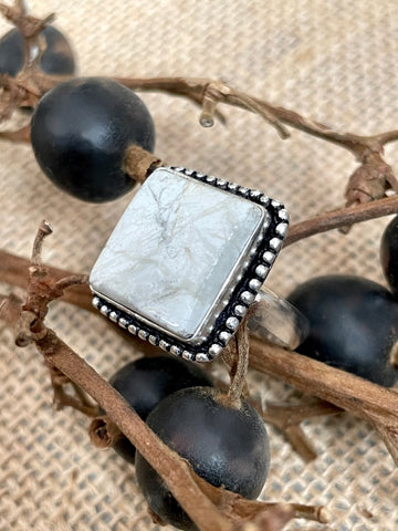 Howlite Ring